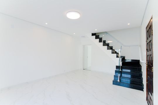 Casa para alugar com 3 quartos, 187m² em Vila Camargos, Guarulhos