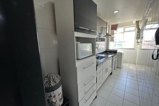 Cozinha de apartamento à venda com 2 quartos, 74m² em Vila Valqueire, Rio de Janeiro