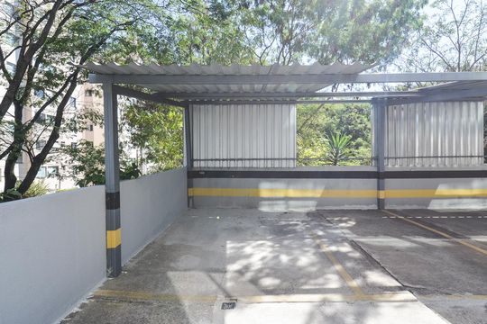 Garagem de apartamento para alugar com 3 quartos, 97m² em Manacás, Belo Horizonte