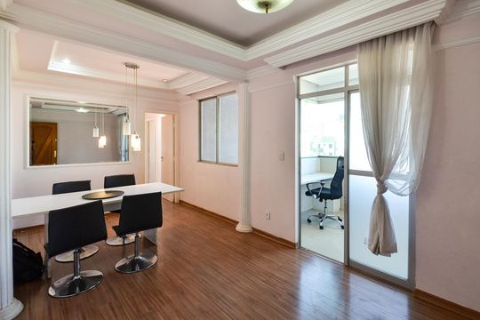 Apartamento para alugar com 3 quartos, 97m² em Manacás, Belo Horizonte