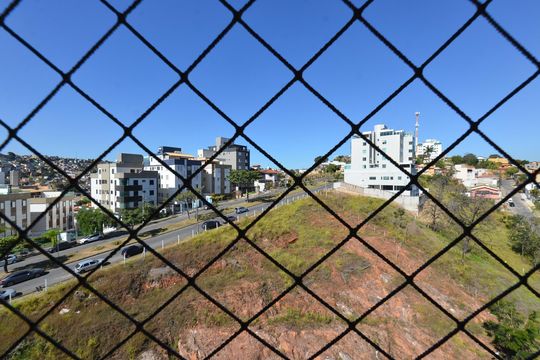 Vista de apartamento para alugar com 3 quartos, 97m² em Manacás, Belo Horizonte