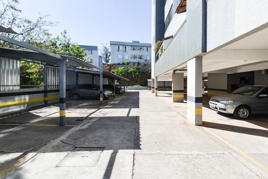 Garagem de apartamento para alugar com 3 quartos, 97m² em Manacás, Belo Horizonte