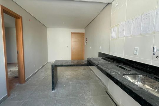 Sala/Cozinha de apartamento à venda com 1 quarto, 40m² em Barro Preto, Belo Horizonte