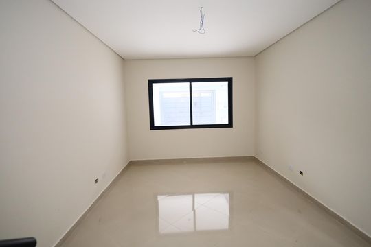 Sala de casa à venda com 3 quartos, 125m² em Cipava, Osasco