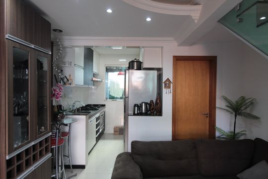Sala de casa para alugar com 2 quartos, 120m² em Jardim Leblon, Belo Horizonte
