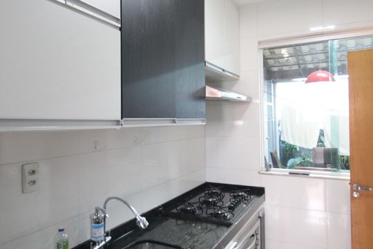 Cozinha de casa para alugar com 2 quartos, 120m² em Jardim Leblon, Belo Horizonte