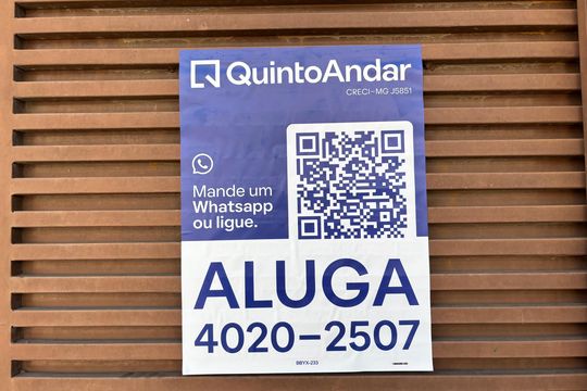 Plaquinha Instalada de casa para alugar com 2 quartos, 120m² em Jardim Leblon, Belo Horizonte