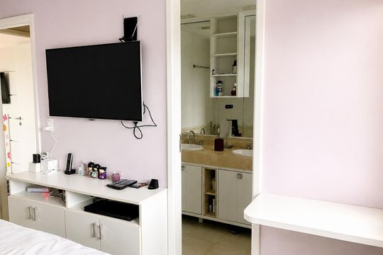 Quarto de apartamento à venda com 4 quartos, 113m² em Barra da Tijuca, Rio de Janeiro