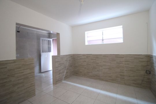 Sala de casa para alugar com 2 quartos, 45m² em Grajaú, São Paulo