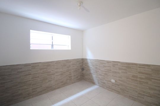 Casa para alugar com 2 quartos, 45m² em Grajaú, São Paulo