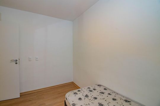 Quarto 2 de apartamento para alugar com 3 quartos, 63m² em Cristo Redentor, Porto Alegre