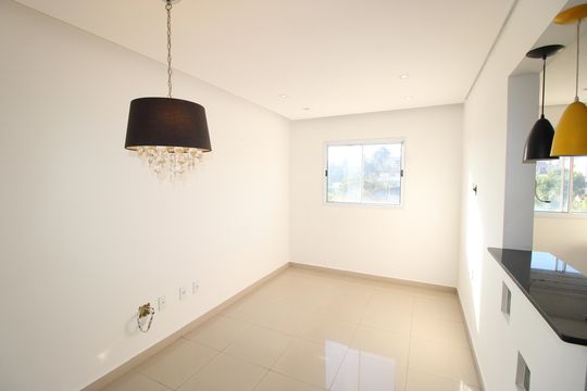 Sala / Cozinha de apartamento para alugar com 2 quartos, 55m² em Vila Curuçá Nova, São Paulo