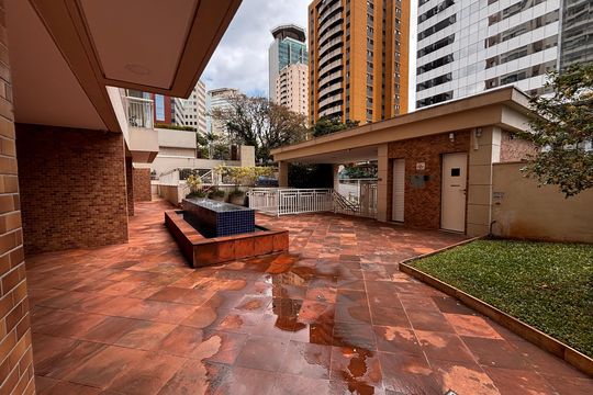 Entrada de apartamento para alugar com 2 quartos, 79m² em Empresarial 18 do Forte, Barueri