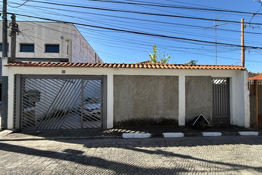 Fachada  de casa à venda com 7 quartos, 278m² em Parque Goncalves Junior, Guarulhos