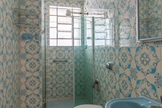 Banheiro de casa para alugar com 2 quartos, 91m² em Parque Goncalves Junior, Guarulhos
