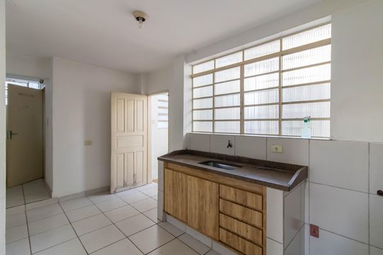 Sala/Cozinha de casa para alugar com 1 quarto, 27m² em Parque Goncalves Junior, Guarulhos
