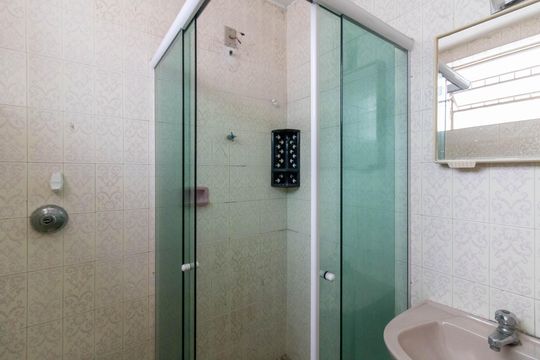 Banheiro de casa para alugar com 1 quarto, 27m² em Parque Goncalves Junior, Guarulhos