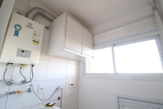 Cozinha e Área de Serviço de apartamento para alugar com 3 quartos, 108m² em Jardim Karaíba, Uberlândia
