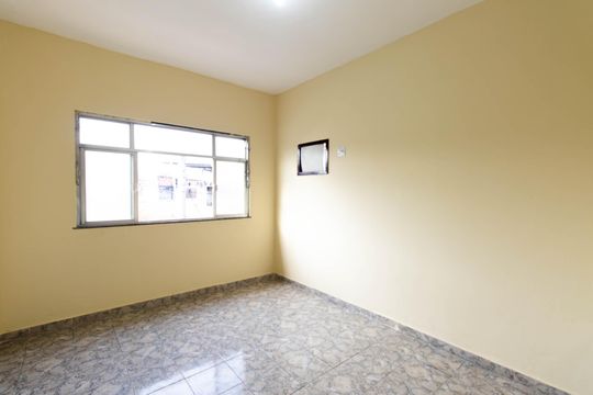 Quarto 1 de casa para alugar com 2 quartos, 90m² em Alcantara, São Gonçalo