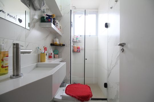Banheiro de apartamento à venda com 2 quartos, 44m² em Jardim Paris, São Paulo