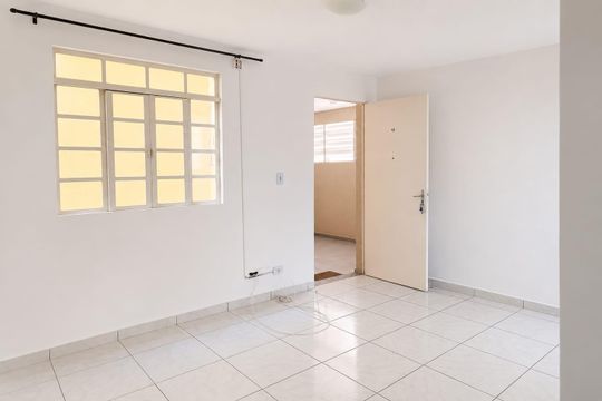 Sala de apartamento para alugar com 2 quartos, 49m² em Chácara Roselândia, Cotia