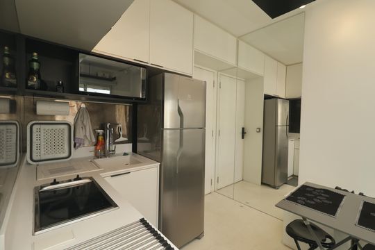Cozinha de apartamento para alugar com 1 quarto, 28m² em Aclimação, São Paulo