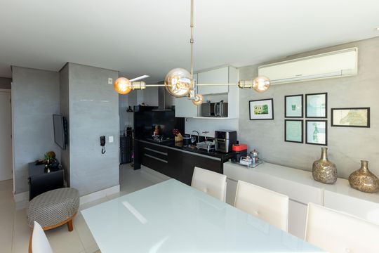 Cozinha de apartamento para alugar com 1 quarto, 57m² em Vila da Serra, Nova Lima