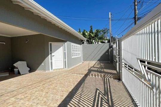Garagem de casa para alugar com 4 quartos, 260m² em Jardim Esplanada, Indaiatuba