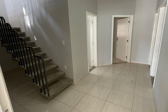 Sala de casa para alugar com 4 quartos, 260m² em Jardim Esplanada, Indaiatuba