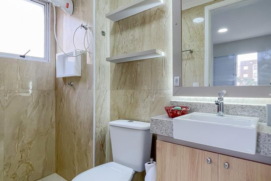 Banheiro da Suíte de casa de condomínio à venda com 2 quartos, 54m² em Novo Osasco, Osasco