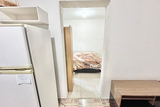 Sala/Cozinha de casa para alugar com 1 quarto, 40m² em Vila Roque, São Paulo