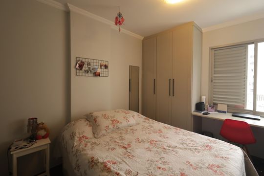 Quarto 1 de apartamento à venda com 3 quartos, 134m² em Vila Clementino, São Paulo