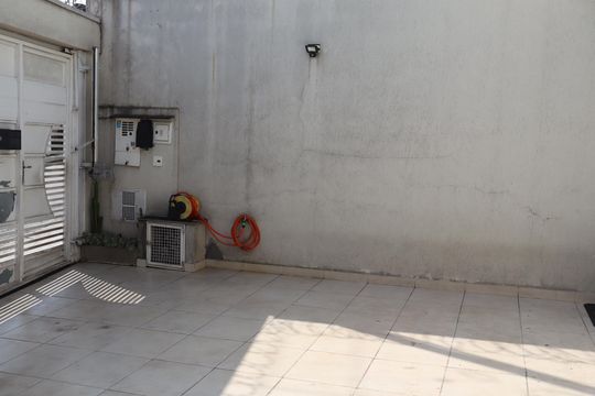 Garagem de casa à venda com 2 quartos, 93m² em Vila Celeste, São Paulo