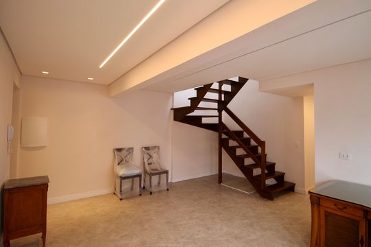 Sala de apartamento à venda com 2 quartos, 135m² em Champagnat, Curitiba