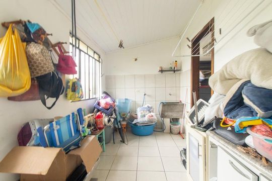 Área de Serviço de casa à venda com 4 quartos, 185m² em Pinheirinho, Curitiba