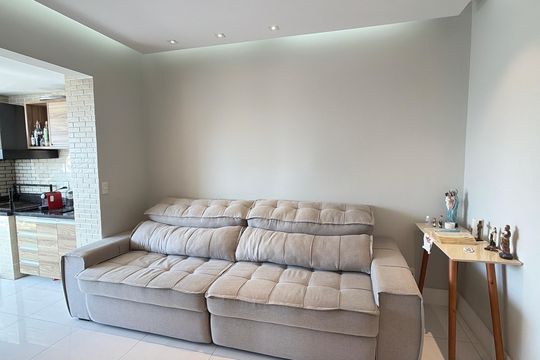 Apartamento para alugar com 3 quartos, 75m² em Vila Bertioga, São Paulo
