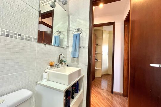 Banheiro de apartamento à venda com 2 quartos, 50m² em Cidade Ademar, São Paulo