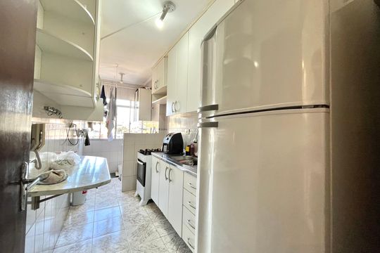 Cozinha de apartamento à venda com 2 quartos, 50m² em Cidade Ademar, São Paulo