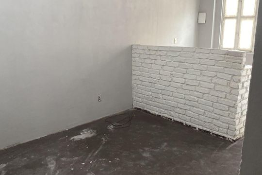 Sala/Quarto de kitnet/studio para alugar com 1 quarto, 30m² em Anchieta, Nilópolis