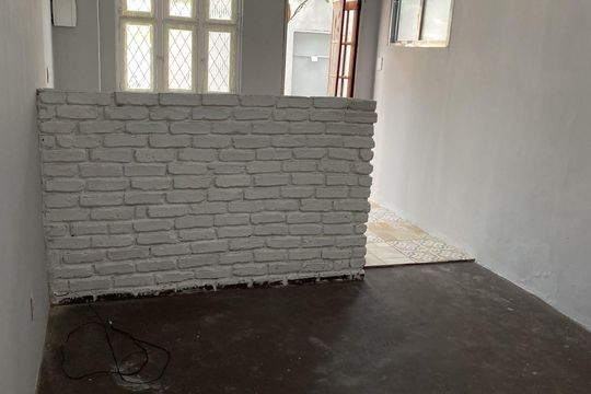 Sala/Quarto de kitnet/studio para alugar com 1 quarto, 30m² em Anchieta, Nilópolis