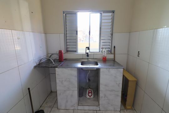 Sala/Cozinha de casa para alugar com 1 quarto, 38m² em Conceicao, Osasco