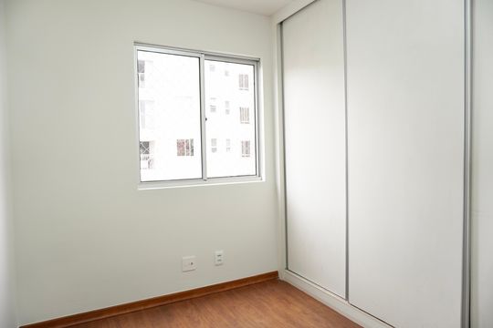 Quarto 2 de apartamento para alugar com 3 quartos, 70m² em Esplanada, Belo Horizonte