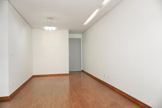 Sala de apartamento para alugar com 3 quartos, 70m² em Esplanada, Belo Horizonte