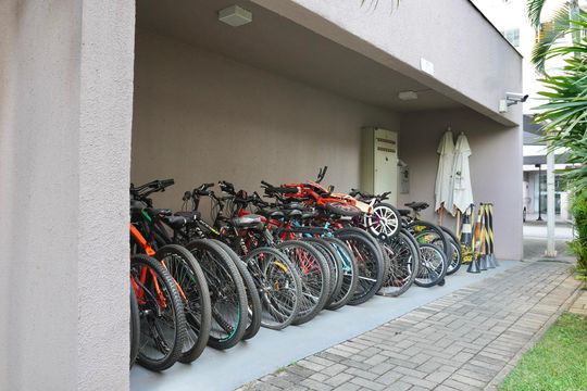 Área comum - Bicicletário de apartamento para alugar com 3 quartos, 70m² em Esplanada, Belo Horizonte