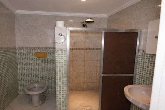 Banheiro social de casa à venda com 1 quarto, 50m² em Irajá, Rio de Janeiro