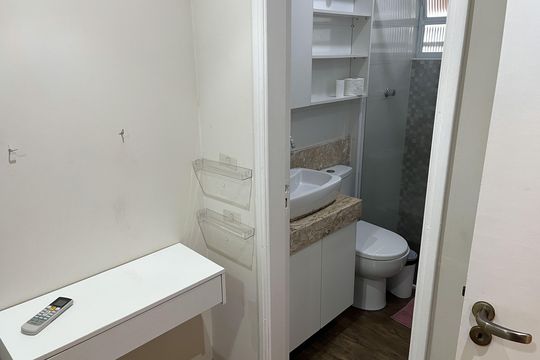 Suite de apartamento para alugar com 1 quarto, 40m² em Gonzaga, Santos