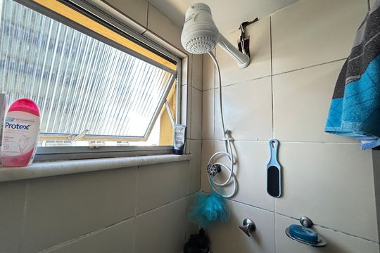 Banheiro de apartamento à venda com 2 quartos, 48m² em Cachambi, Rio de Janeiro