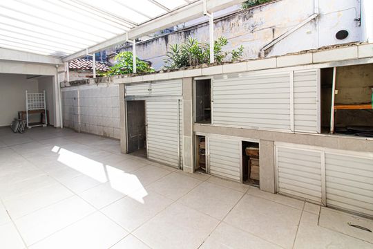 Área de Serviço de casa para alugar com 4 quartos, 200m² em Perdizes, São Paulo