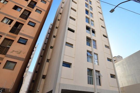 Fachada do Prédio de kitnet/studio à venda com 1 quarto, 37m² em Cambuí, Campinas
