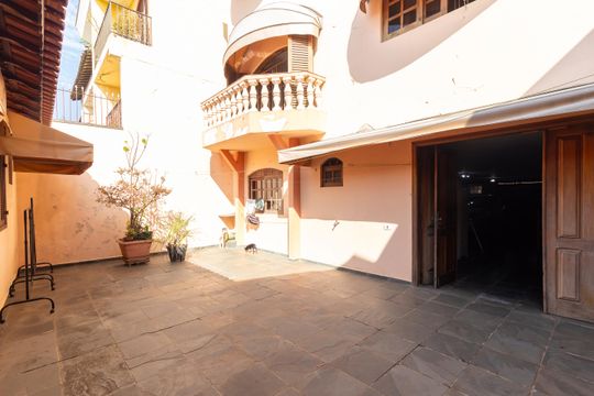 Quintal de casa à venda com 4 quartos, 500m² em Jardim Nossa Senhora do Carmo, São Paulo